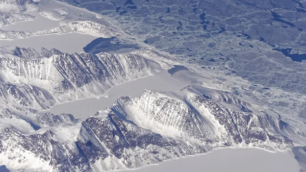 Baffin island mountains — Stock Photo, Image