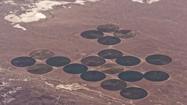 ABD'de Nevada Çölü'nde Merkezi pivot sulama nedeniyle yuvarlak alanları