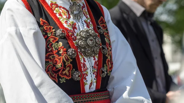 挪威传统服装被称为 "bunad"" — 图库照片