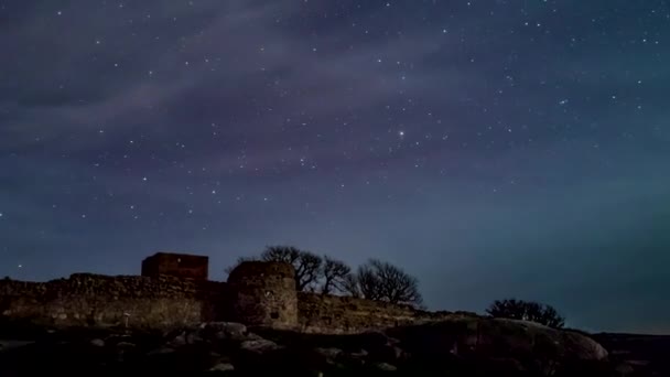 Данська замок Hammershus за ніч — стокове відео