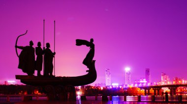 Her gece Kiev