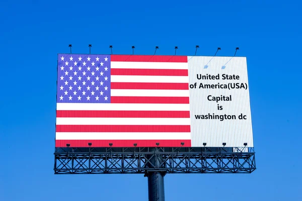 USA flagga på billboard med huvudstaden namn — Stockfoto