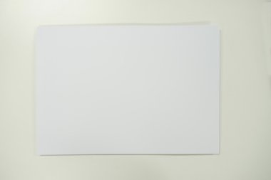 beyaz kağıt, beyaz arka plan üzerinde ayrı tut