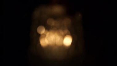 Sarı abtract bokeh karanlıkta ışık spin