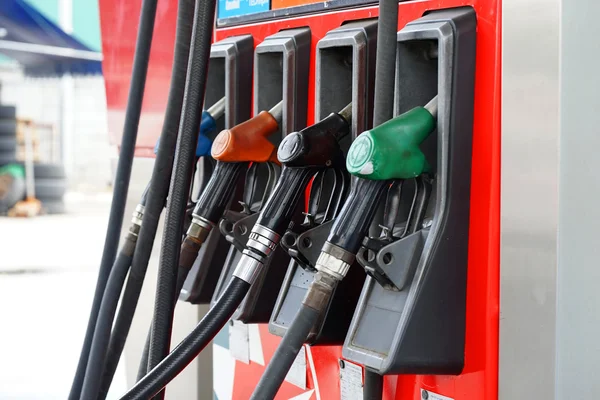 benzin istasyonunda petrol punp