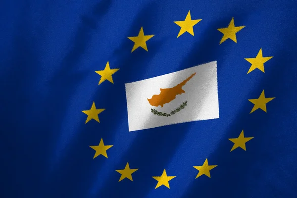 Cyperns flagga i EU: S flagga på tyg — Stockfoto