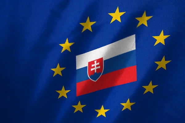 Bandiera Slovacchia in bandiera UE su tessuto — Foto Stock