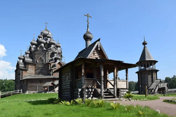 Дерев'яна церква (Покровська церква), Санкт-Петербург, Росія. — стокове фото