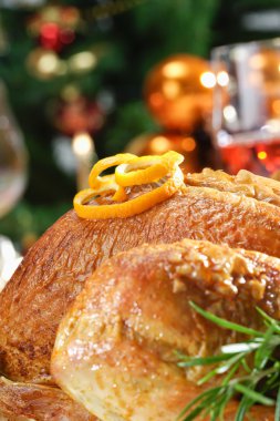 Sebzeli kızarmış tavuk.