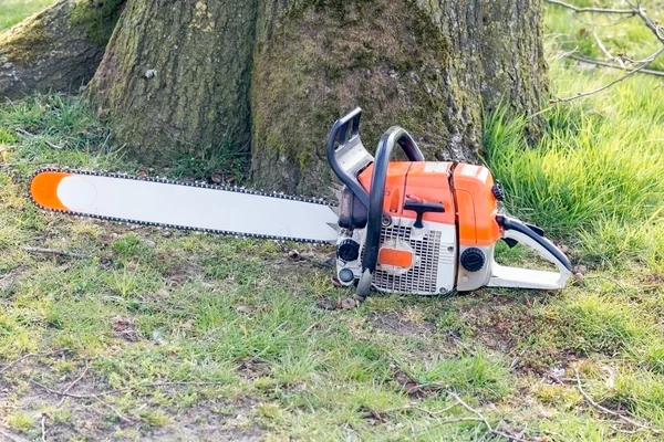 Professional Red Chainsaw — Stock Photo, Image