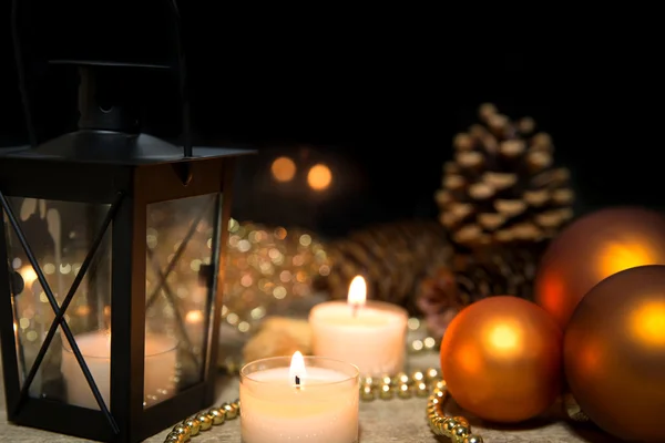 Vánoční dekorace, svíčky — Stock fotografie