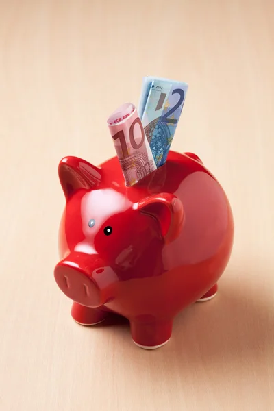 Rode piggy bank — Stockfoto