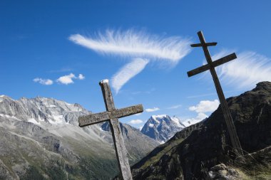 Switzerland, Mont collon, crosses