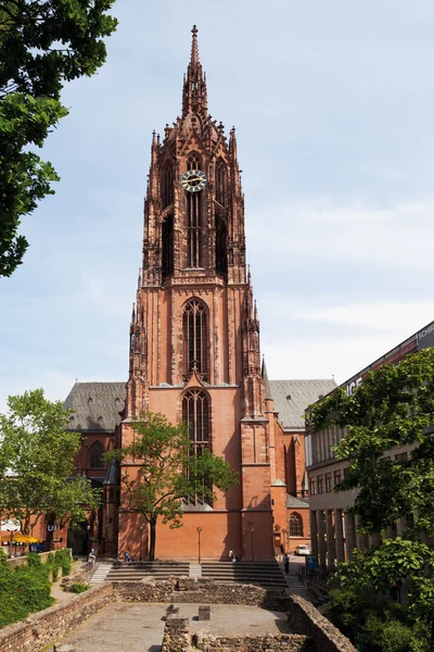 Alemania, Hesse, Frankfurt, Roemerberg, Vista de Frankfurt cattherdral — Foto de Stock