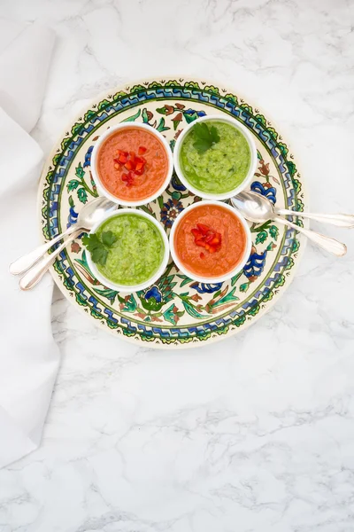 Röd och grön gazpacho — Stockfoto