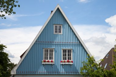 Almanya ' nın kuzeyinde Schleswig-Holstein, House, mavi cephe, gable