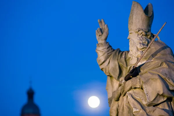 Germany,Wuerzburg,baroque statues on the Old Main-Bridge — Stock Photo, Image