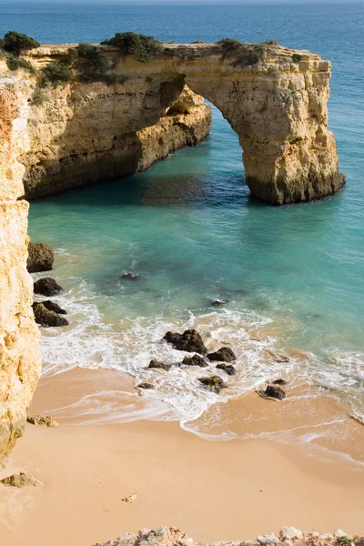Portugal,Barlavento,View of coast cliffs with sea — Stock Photo, Image