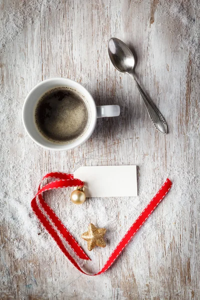 Christmas still life, cup of coffee, tag — Stock Photo, Image