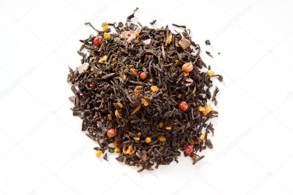 Black tea with honey cake, cocoa, cinnamon, pink peppercorns