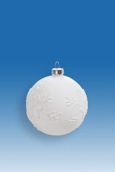 Patterned white christmas sphere — Stock Photo, Image