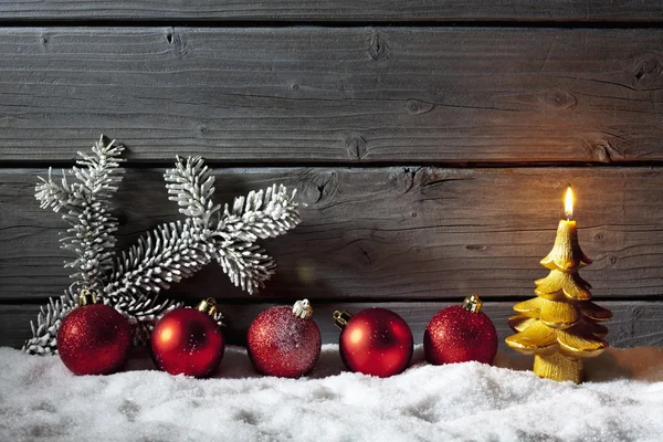 Esferas vermelhas de Natal — Fotografia de Stock