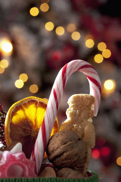 Vánoční cukroví s vánoční stromeček — Stock fotografie