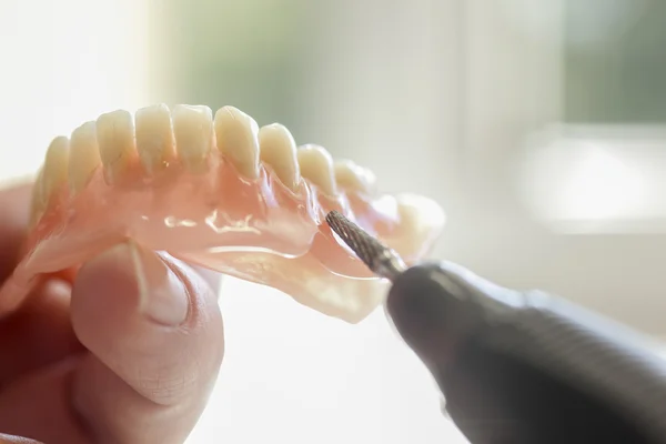 치과 기술 자가 작업 — 스톡 사진