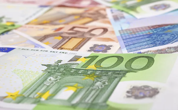 Diferentes notas de euro — Fotografia de Stock