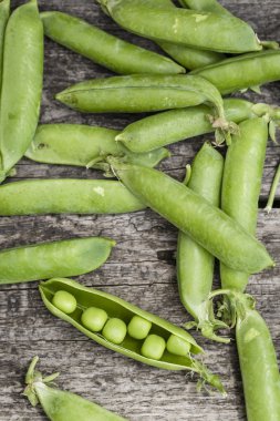 Taze taze bezelyeler