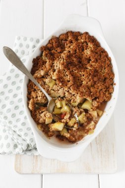 Ravent kek ahşap arka plan üzerinde