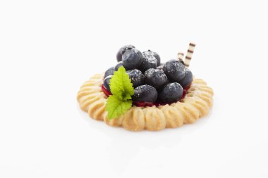 taze yaban mersini ile tart