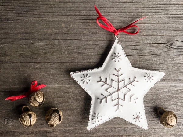 Noel desenli beyaz yıldız — Stok fotoğraf