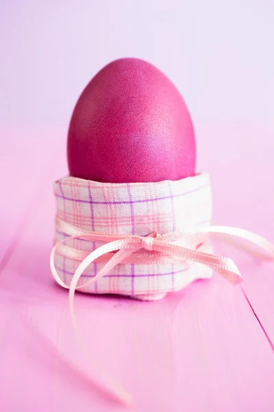 Uovo di Pasqua rosa — Foto Stock