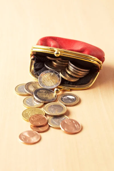 Red purse filled — Stock Photo, Image