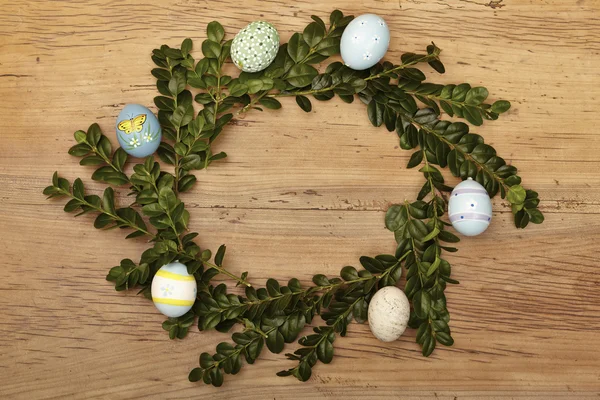 Decoración de Pascua con huevos de Pascua — Foto de Stock