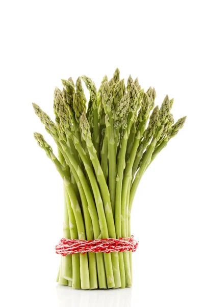 Un mucchio di asparagi verdi — Foto Stock