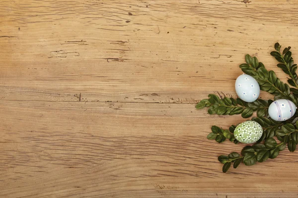 Decoración de Pascua con huevos de Pascua — Foto de Stock