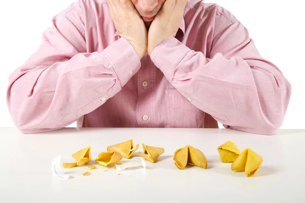 Hombre con galletas de la fortuna —  Fotos de Stock