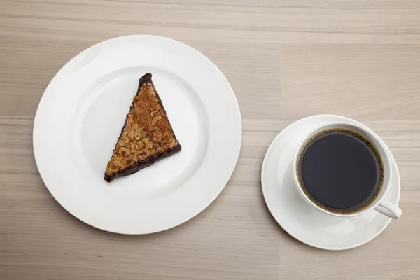 Nusskeil mit Kaffee — Stockfoto