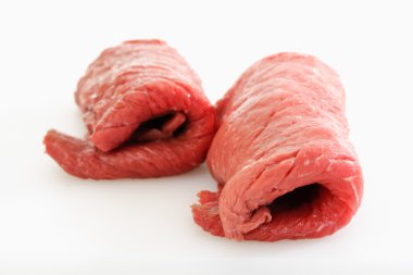 İki satır sığır eti roulades