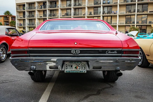 2020年10月3日 1968年雪佛兰雪佛兰雪佛兰 Chevrolet Chevelle 硬顶跑车在当地车展 — 图库照片