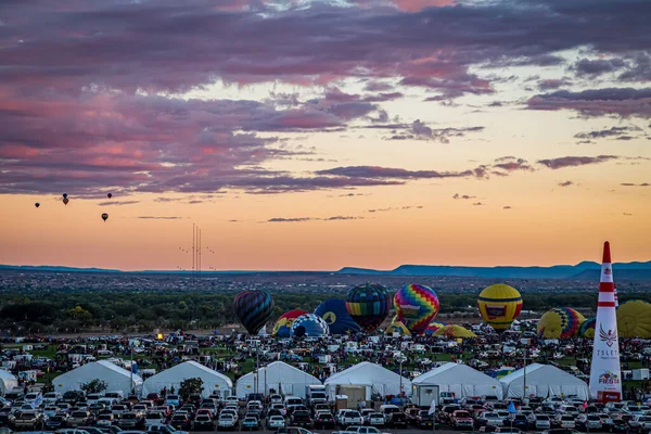 Albuquerque Usa Října 2016 Barevné Horkovzdušné Balóny Vzlétají Obloze Každoročním — Stock fotografie