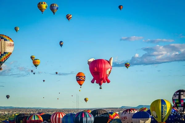 Albuquerque Eua Outubro 2016 Balões Quente Coloridos Levam Para Céu — Fotografia de Stock