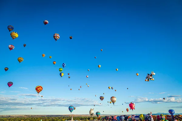 Albuquerque Usa Ottobre 2016 Mongolfiere Colorate Decollano All Annuale Fiera — Foto Stock