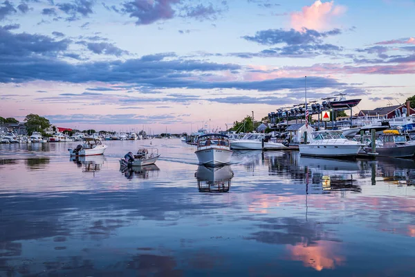 Falmouth Usa Junio 2016 Falmouth Harbor Encuentra Lado Sur Cape — Foto de Stock