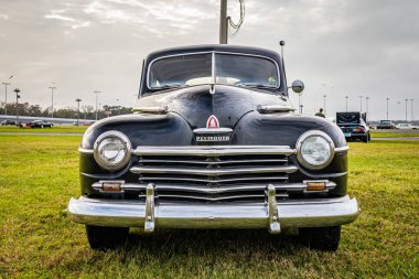 Daytona Plajı, FL - 29 Kasım 2020: 1947 Plymouth Special DeLuxe Yerel bir araba fuarında.