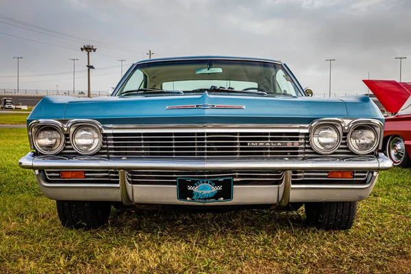 Daytona Beach Νοεμβρίου 2020 1965 Chevrolet Impala Τοπική Έκθεση Αυτοκινήτων — Φωτογραφία Αρχείου