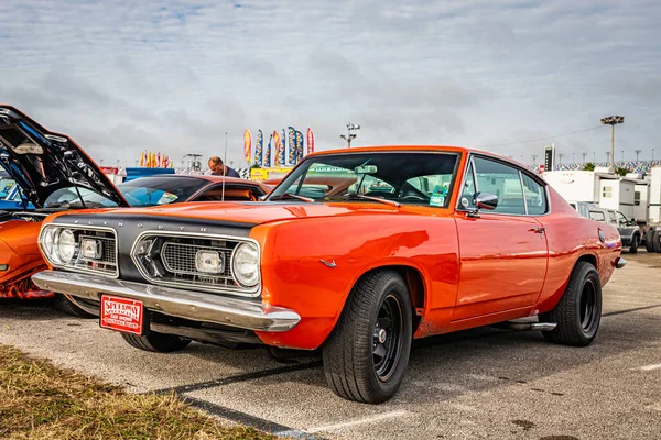 Daytona Beach November 2020 1967 Plymouth Barracuda Місцевому Автосалоні — стокове фото