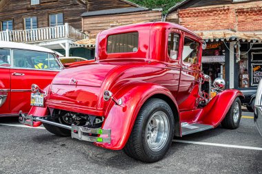 Virginia City, NV - 30 Temmuz 2021: 1931 Ford Model A Coupe yerel bir araba fuarında özelleştirildi.